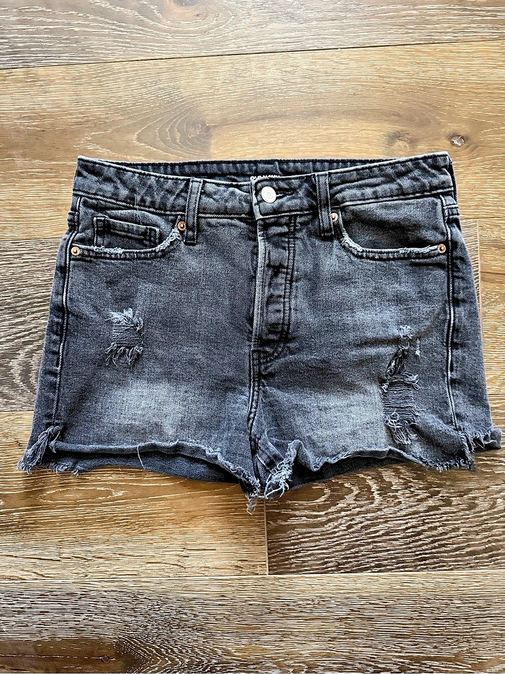 Old Navy - O.G. Straight Black Distressed Denim Shorts